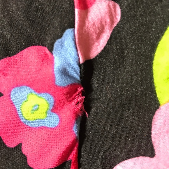 Westbound Black Floral Batwing Blouse Top Large - Picture 8 of 8